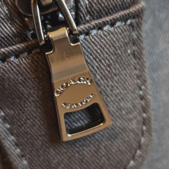 COACH Duffel Bag LIMITED EDITION Weekender Gym Travel Carry-on Luggage NEW - Picture 7 of 9